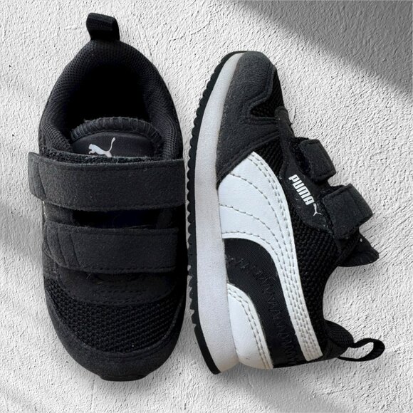 Puma Toddler Boy Sneaker Size 6 Toddler Black and White Velcro Straps - Picture 1 of 6